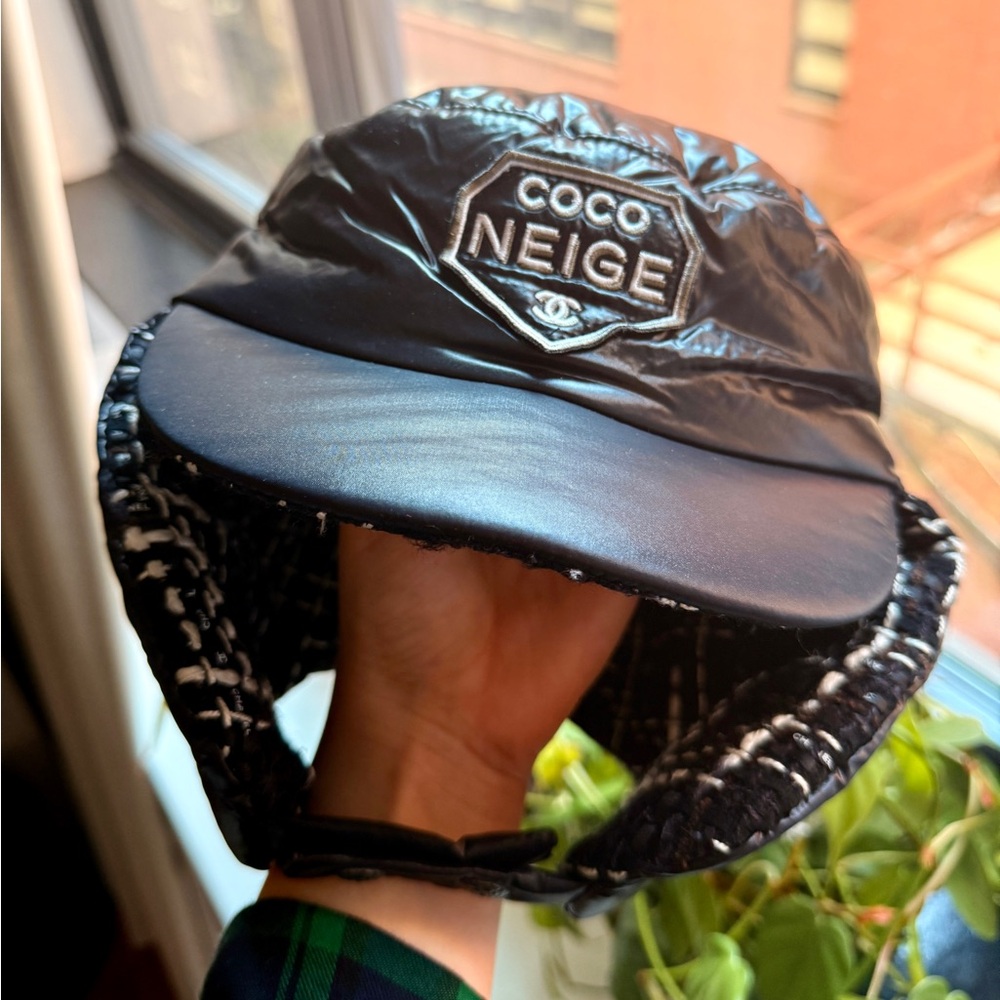 CHANEL Coco Neige Hat